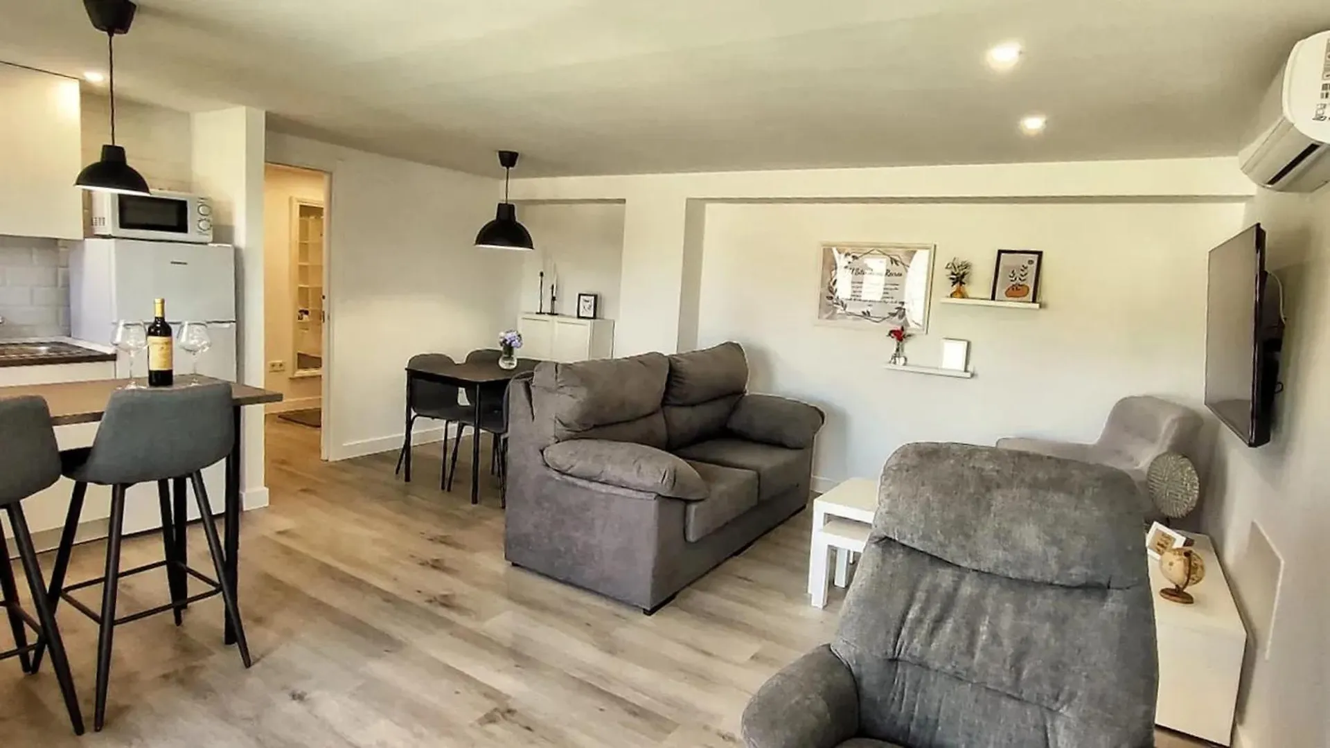 Charming Apartment In Los Prados Malaga 45 M² With Pool スペイン